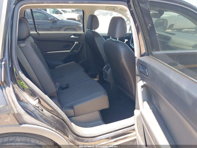 Volkswagen 2018 2018 3VV3B7AX3JM118975 Image 8