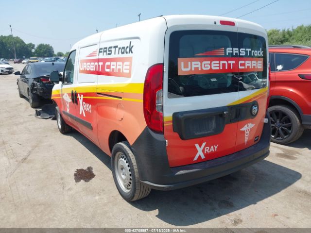 2018 RAM PROMASTER CITY ZFBERFAB3J6H37390 Photo 2