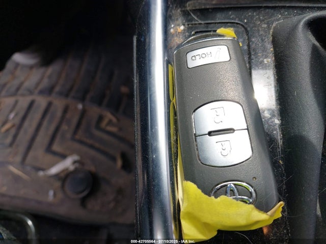 3MYDLBJV8LY706708 Toyota p5v
