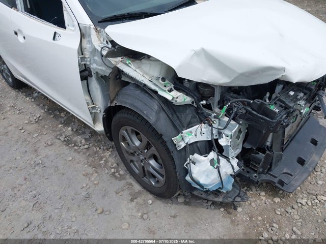 3MYDLBJV8LY706708 Toyota p5v