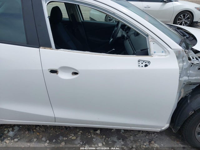 3MYDLBJV8LY706708 Toyota p5v