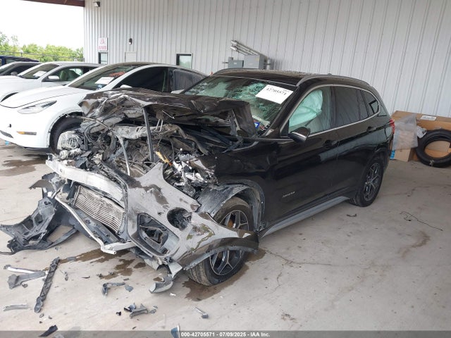 WBXHT3C30GP884771 BMW X1