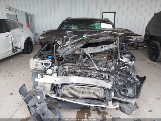 WBXHT3C30GP884771 BMW X1
