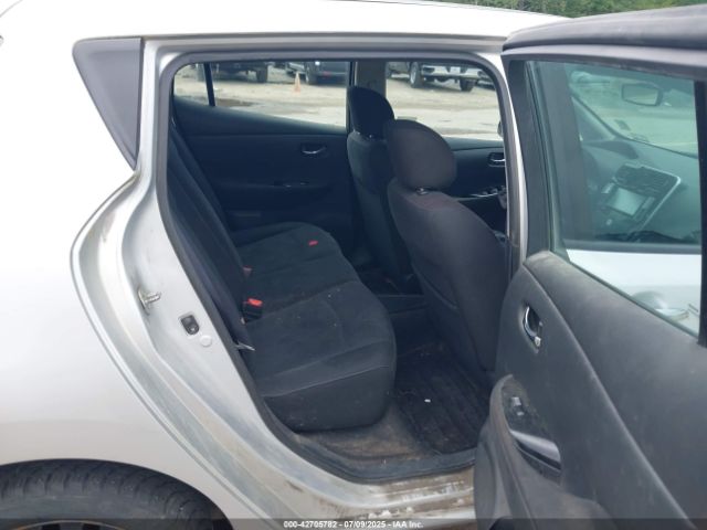 2015 NISSAN LEAF 1N4AZ0CP9FC335211 Photo 7