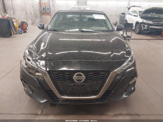 1N4BL4CV9KC207329 Nissan 2019