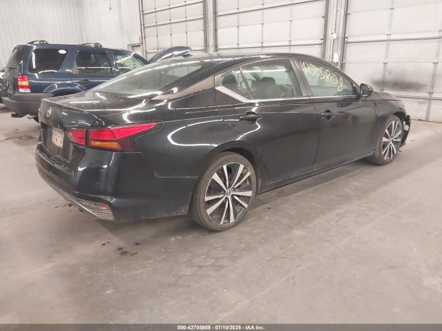 1N4BL4CV9KC207329 Nissan 2019