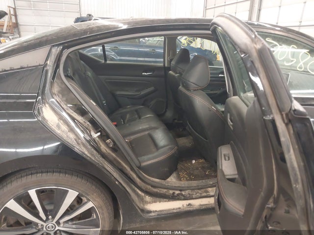 1N4BL4CV9KC207329 Nissan 2019