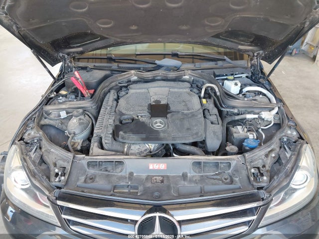 WDDGF5HB7EA906492 Mercedes-Benz 2014