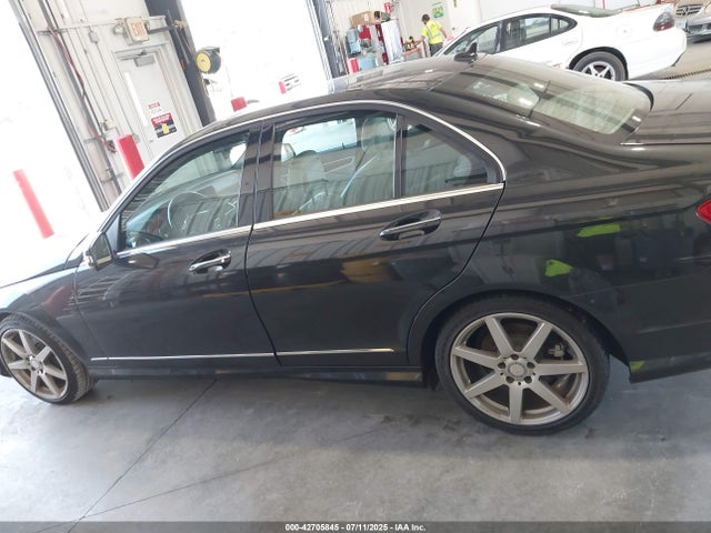 WDDGF5HB7EA906492 Mercedes-Benz 2014