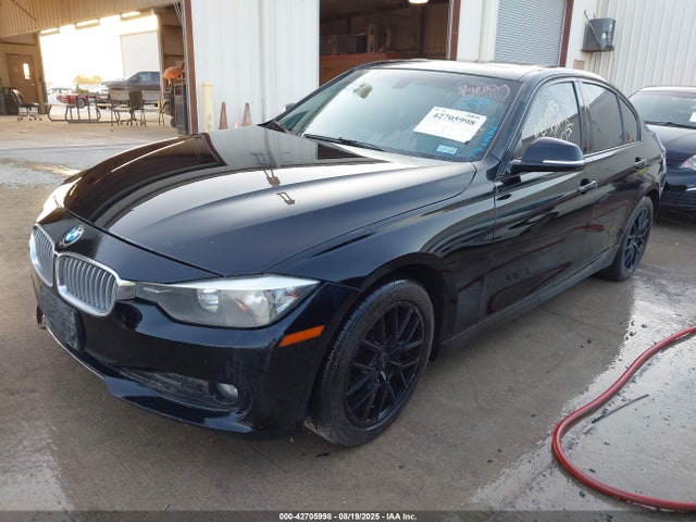 WBA3C3G58ENR25043 BMW 320i