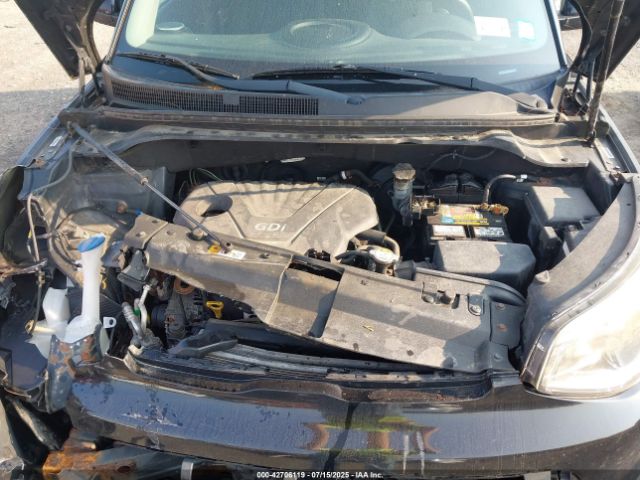 2014 KIA SOUL KNDJN2A29E7716556 Photo 9