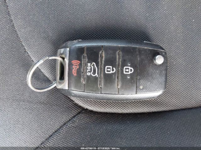 2014 KIA SOUL KNDJN2A29E7716556 Photo 10