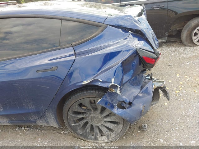 2022 TESLA MODEL 3 5YJ3E1EBXNF163570 Photo 5