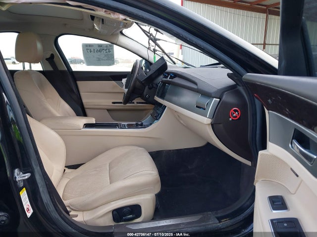 Jaguar aj20p 2018 SAJBE4FX6JCY56071 Image 5