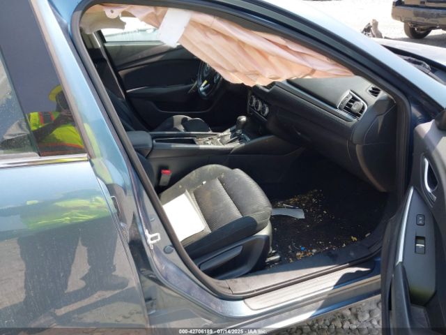 2017 MAZDA MAZDA6 JM1GL1U56H1102233 Photo 4