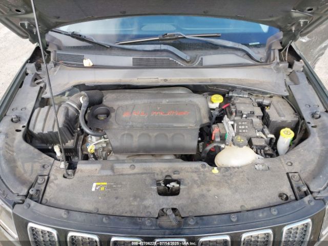 2018 JEEP COMPASS 3C4NJDBB7JT261252 Photo 9