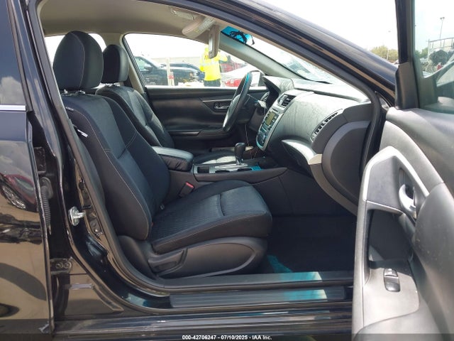 1N4AL3AP5GN347593 Nissan 2016