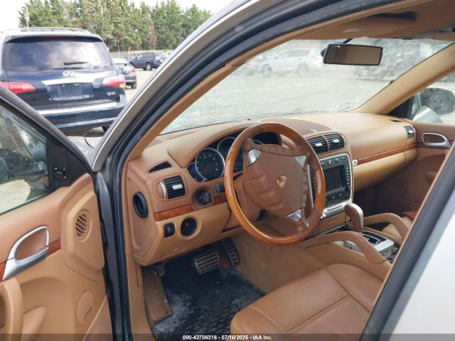 2005 PORSCHE CAYENNE WP1AB29P85LA62485 Photo 4