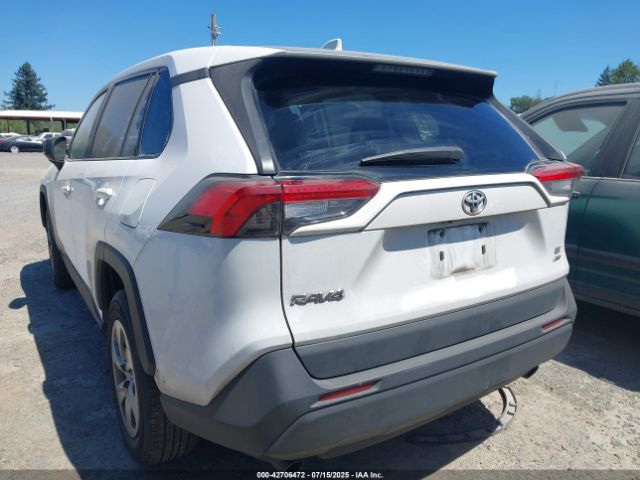 2022 TOYOTA RAV4 2T3F1RFV2NW327971 Photo 2