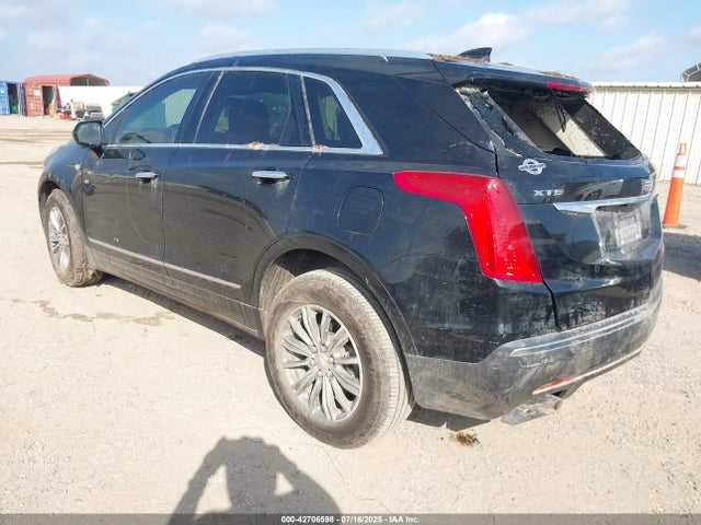 2017 CADILLAC XT5 1GYKNBRSXHZ290422 Photo 2