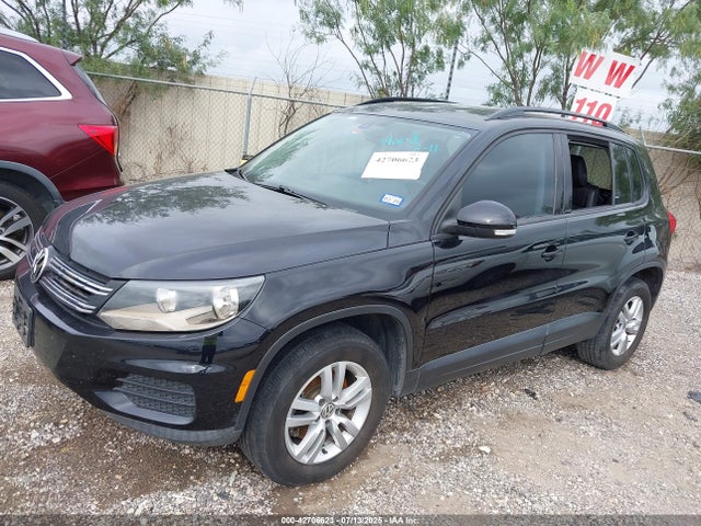 WVGAV7AX7GW528096 Volkswagen 2016