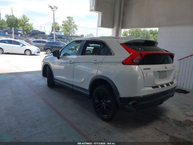 2018 MITSUBISHI ECLIPSE CROSS JA4AT4AA3JZ045208 Photo 2