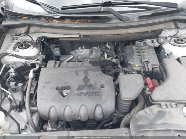 2020 MITSUBISHI OUTLANDER JA4AZ3A3XLZ048281 Photo 9