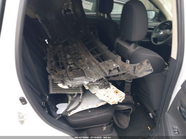 2020 MITSUBISHI OUTLANDER JA4AZ3A3XLZ048281 Photo 7