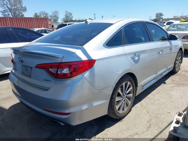 5NPE34AFXHH584008 Hyundai 2017