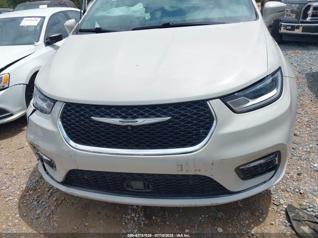 2C4RC3BG0MR590724 Chrysler Pacifica