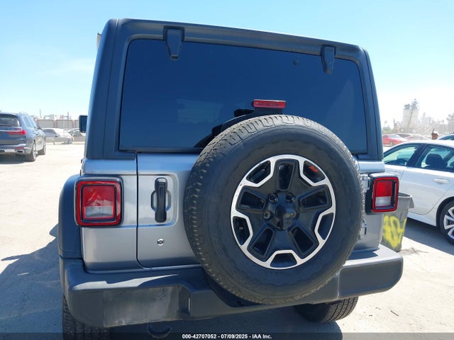1C4HJXDG6KW646305 Jeep 2019