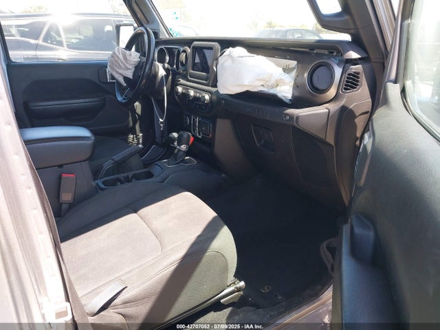 1C4HJXDG6KW646305 Jeep 2019