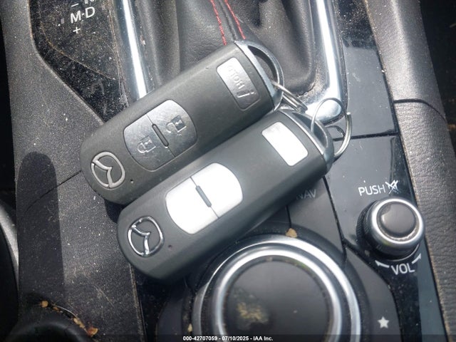 JM1BM1L35F1229737 Mazda py