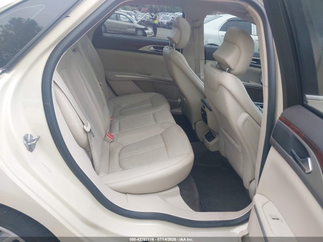 3LN6L2G92GR625118 Lincoln 2016