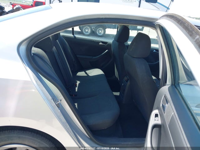 3VW2K7AJ1FM293588 Volkswagen 2015