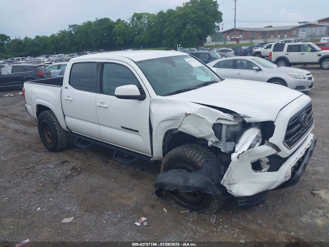 5TFAX5GN1KX136629 Toyota 2tr-fe