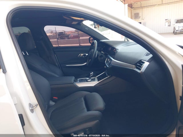 3MW5R1J08L8B09720 BMW 330I