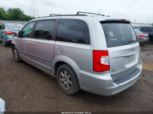 2011 CHRYSLER TOWN & COUNTRY 2A4RR5DG3BR624976 Photo 2