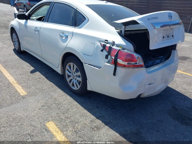 1N4AL3AP6FN347732 Nissan 2015