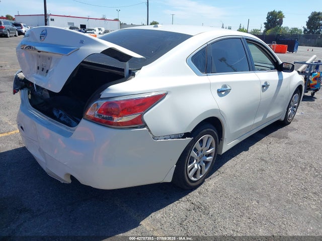 1N4AL3AP6FN347732 Nissan 2015