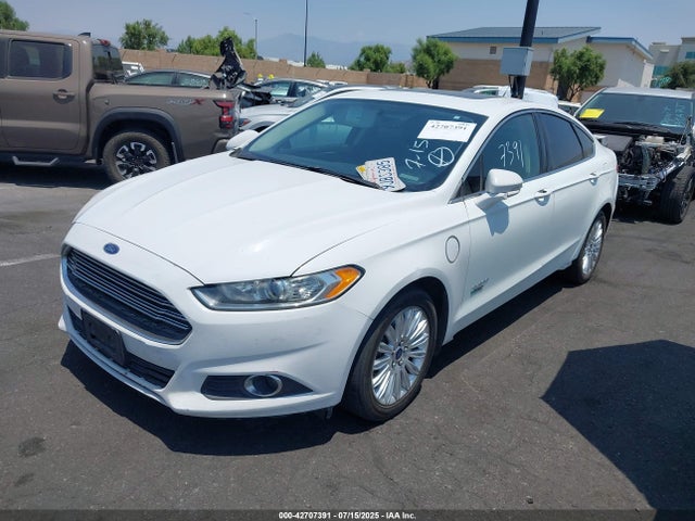 Ford 2016 2016 3FA6P0PU2GR194948 Image 2