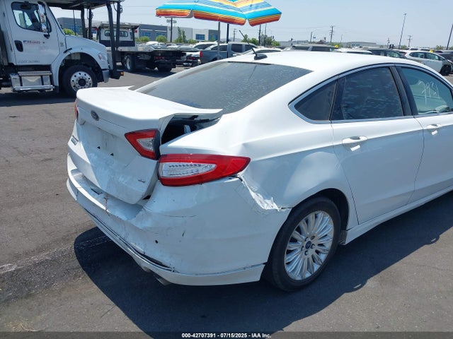 Ford 2016 2016 3FA6P0PU2GR194948 Image 4