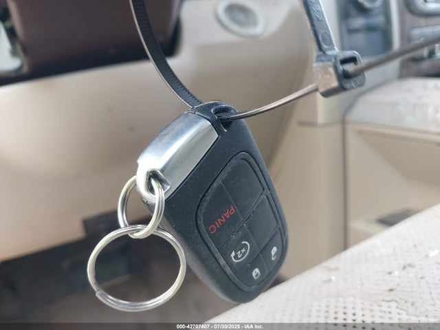 RAM 2015 2015 3C6UR5FJ2FG632451 Image 11