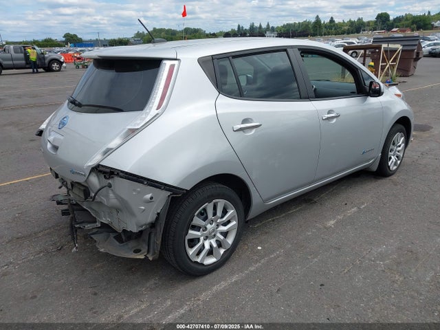 1N4AZ0CP5FC308152 Nissan Leaf