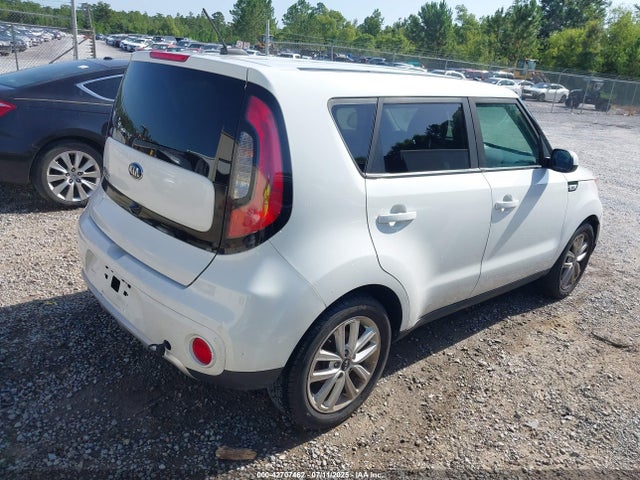 KIA g 2018 KNDJP3A56J7565423 Image 4