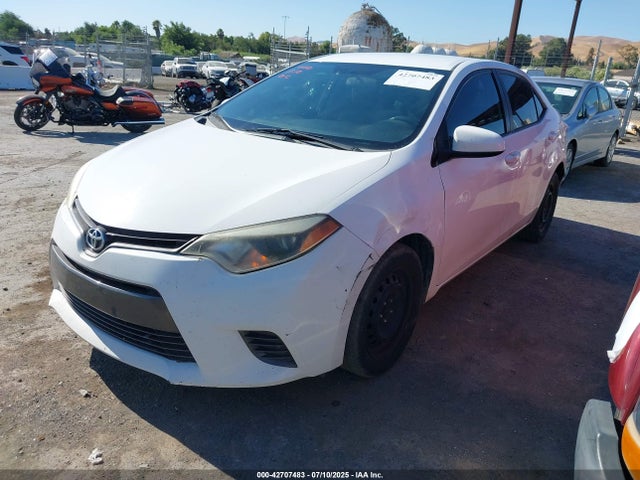 Toyota 2zr-fe 2015 2T1BURHE1FC444214 Image 2