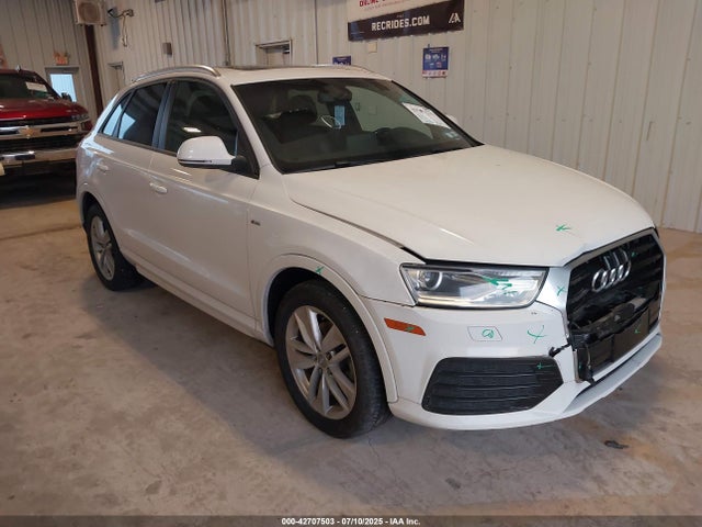 2018 AUDI Q3 WA1BCCFSXJR011072 Photo 0