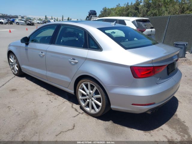 2016 AUDI A3 WAUA7GFF1G1031747 Photo 2