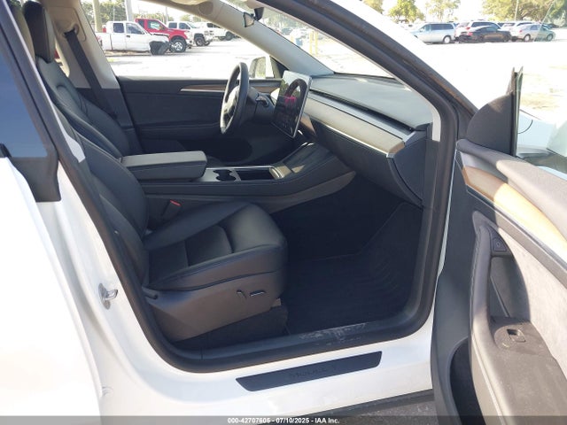 2023 TESLA MODEL Y 7SAYGDEEXPA038907 Photo 4