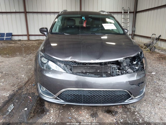 2C4RC1EG6JR291864 Chrysler 2018